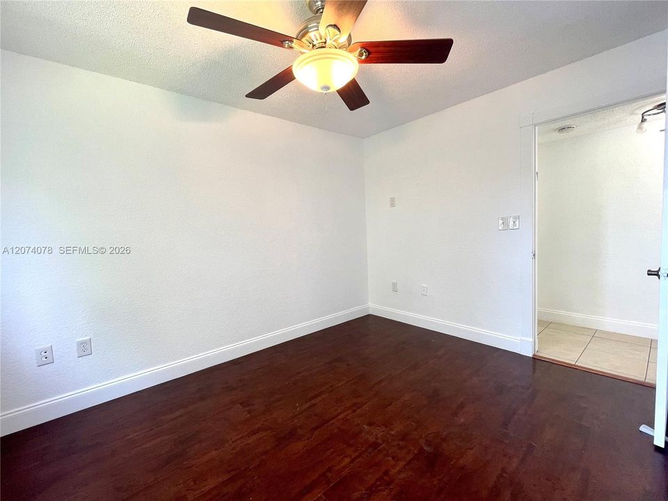 For Rent: $1,750 (1 beds, 1 baths, 583 Square Feet)