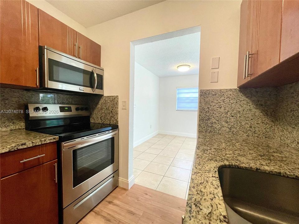 For Rent: $1,750 (1 beds, 1 baths, 583 Square Feet)
