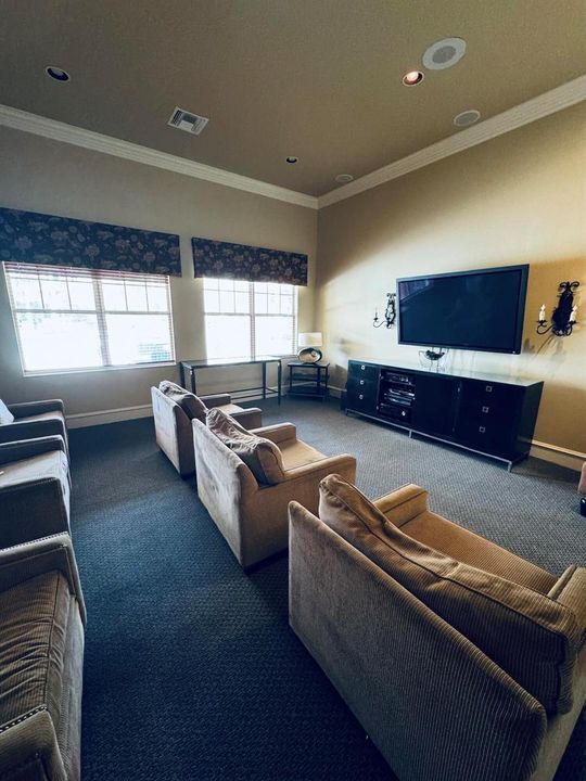 Emerald Dunes common area (2)