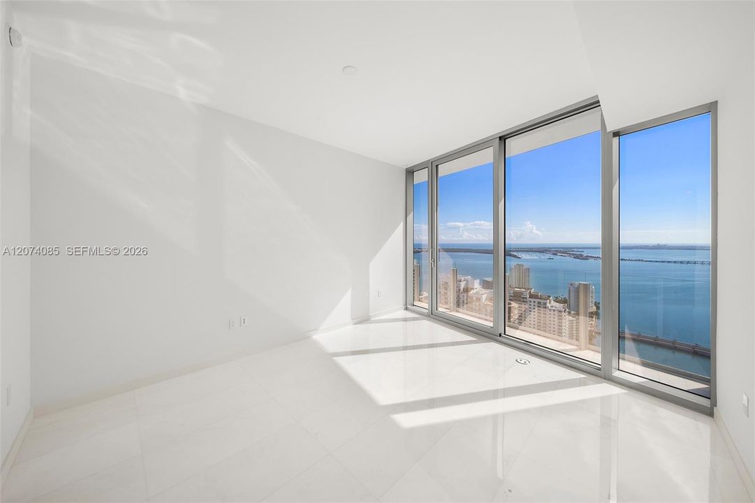 For Sale: $2,975,000 (2 beds, 3 baths, 1552 Square Feet)