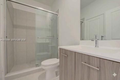 For Rent: $6,900 (5 beds, 4 baths, 3627 Square Feet)