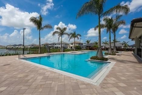 For Rent: $6,900 (5 beds, 4 baths, 3627 Square Feet)
