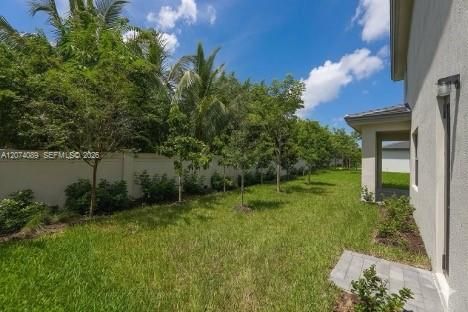 For Rent: $6,900 (5 beds, 4 baths, 3627 Square Feet)