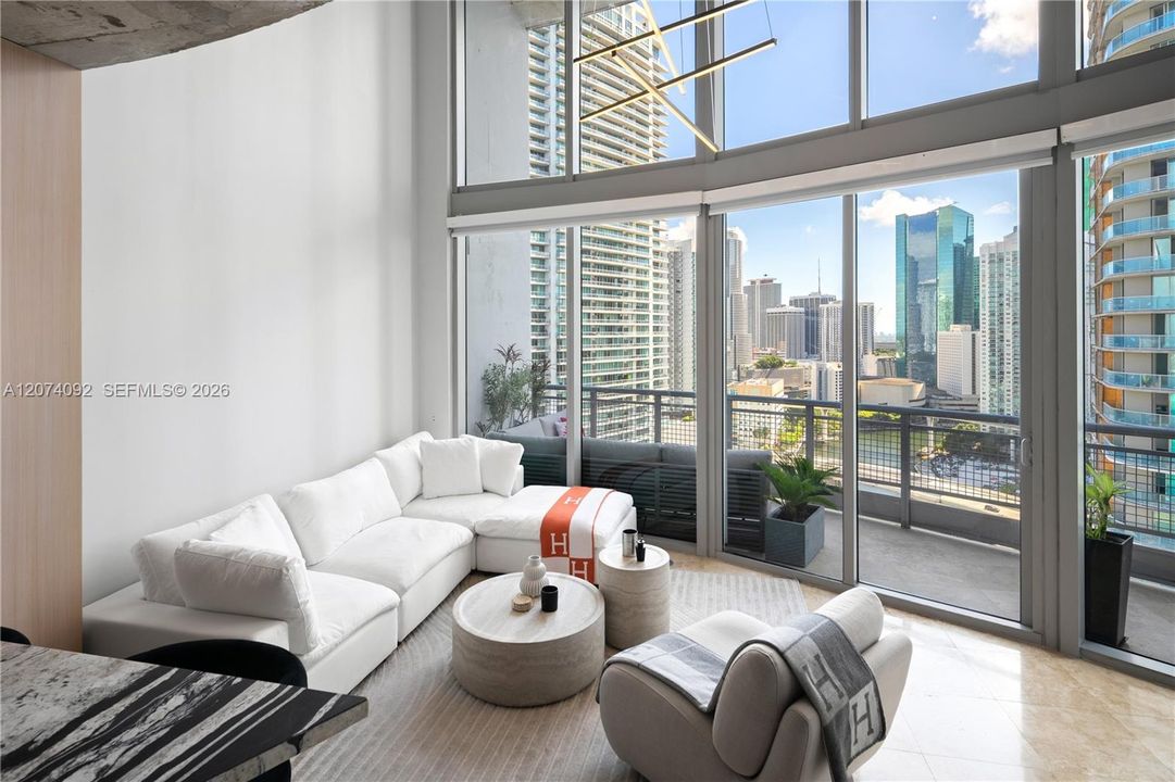 For Rent: $5,500 (2 beds, 2 baths, 1337 Square Feet)