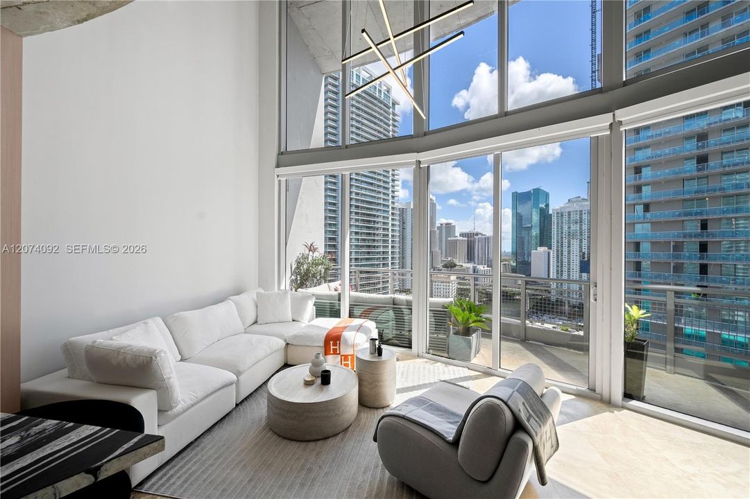 For Rent: $5,500 (2 beds, 2 baths, 1337 Square Feet)