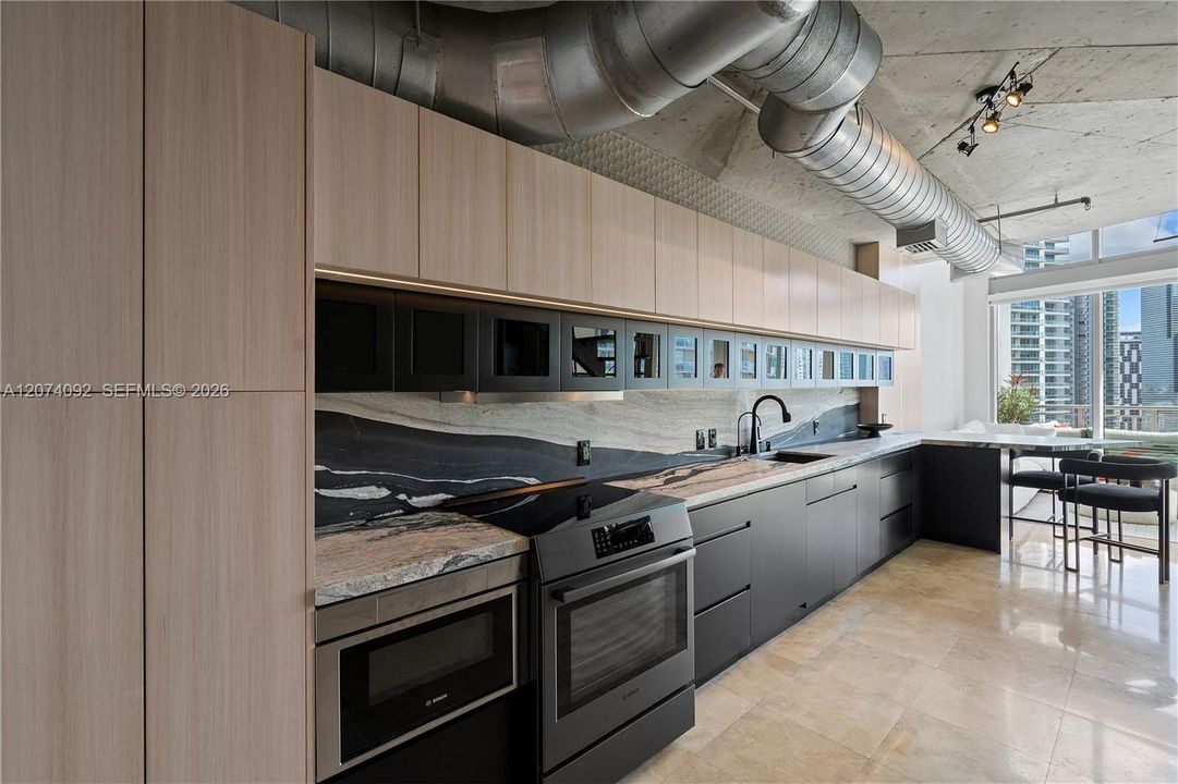 For Rent: $5,500 (2 beds, 2 baths, 1337 Square Feet)