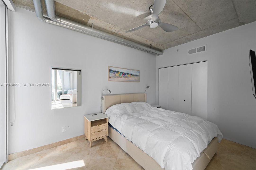 For Rent: $5,500 (2 beds, 2 baths, 1337 Square Feet)