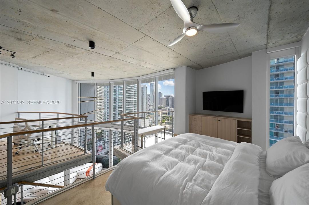 For Rent: $5,500 (2 beds, 2 baths, 1337 Square Feet)