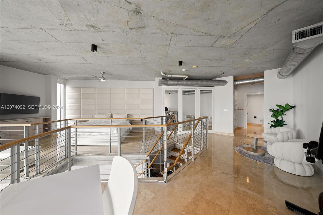 For Rent: $5,500 (2 beds, 2 baths, 1337 Square Feet)