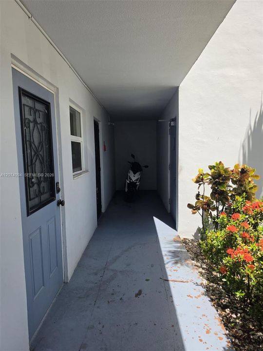 For Sale: $255,000 (2 beds, 2 baths, 1092 Square Feet)