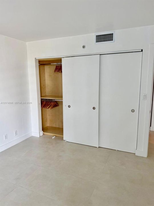 Active With Contract: $4,950 (2 beds, 2 baths, 1304 Square Feet)