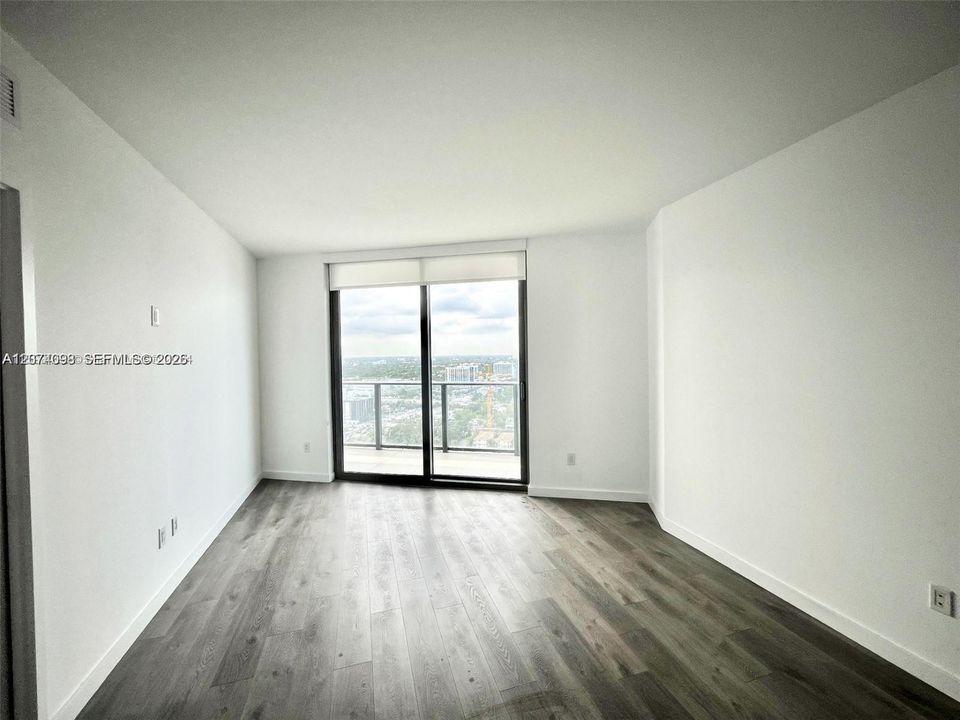 For Sale: $630,000 (2 beds, 2 baths, 1141 Square Feet)