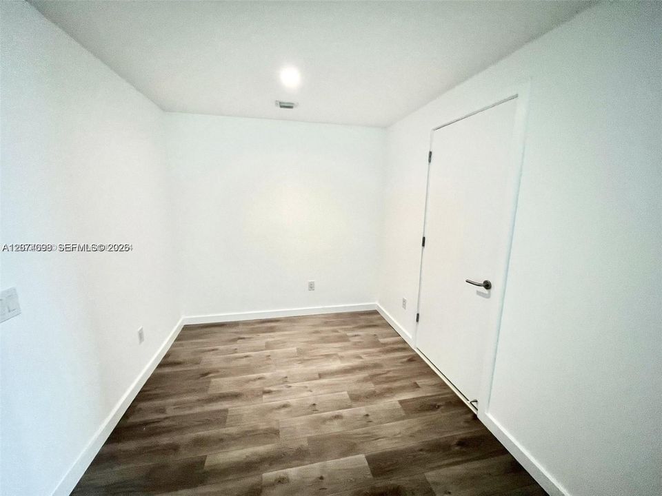 For Sale: $630,000 (2 beds, 2 baths, 1141 Square Feet)