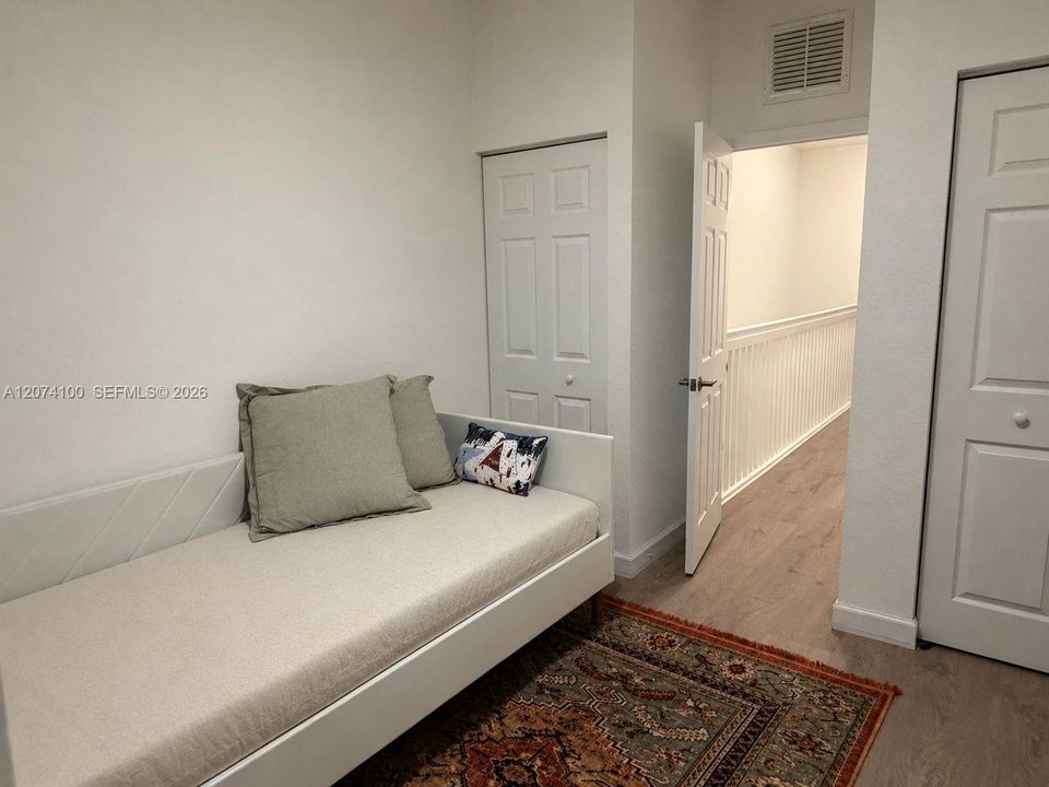 For Rent: $2,950 (3 beds, 2 baths, 1325 Square Feet)