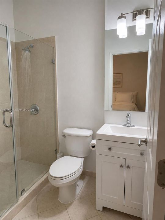 For Rent: $2,950 (3 beds, 2 baths, 1325 Square Feet)