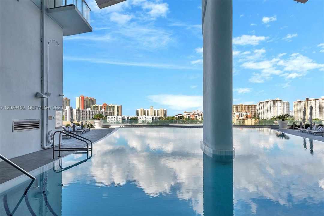 En Renta: $19,000 (4 camas, 4 baños, 2485 Pies cuadrados)