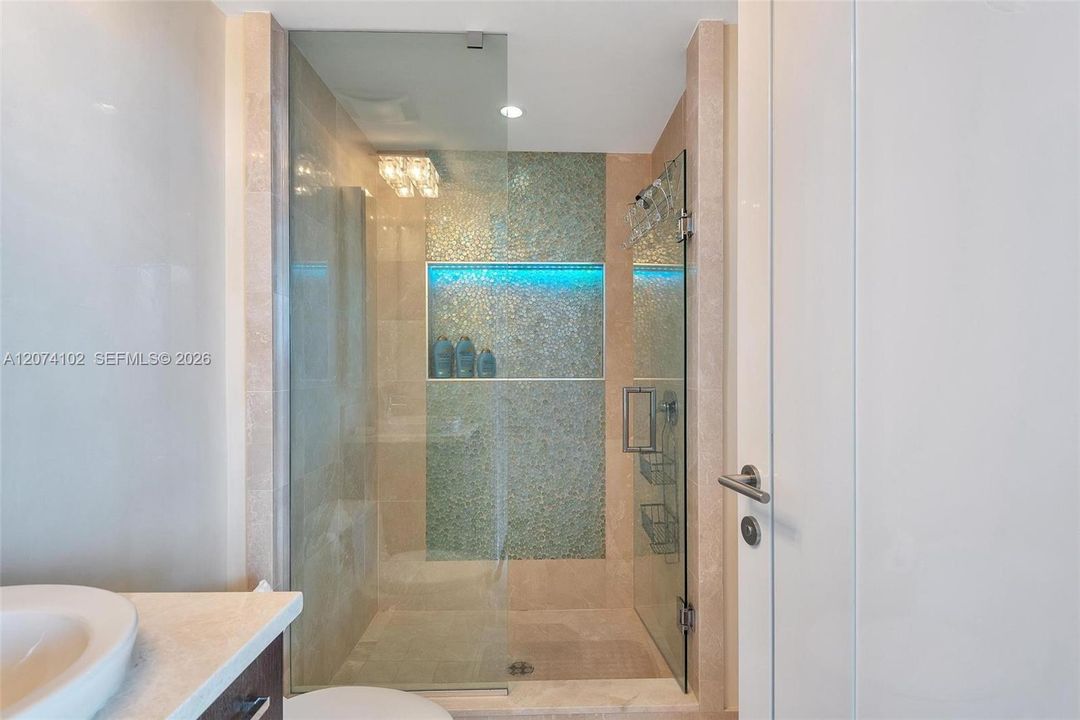 En Renta: $19,000 (4 camas, 4 baños, 2485 Pies cuadrados)