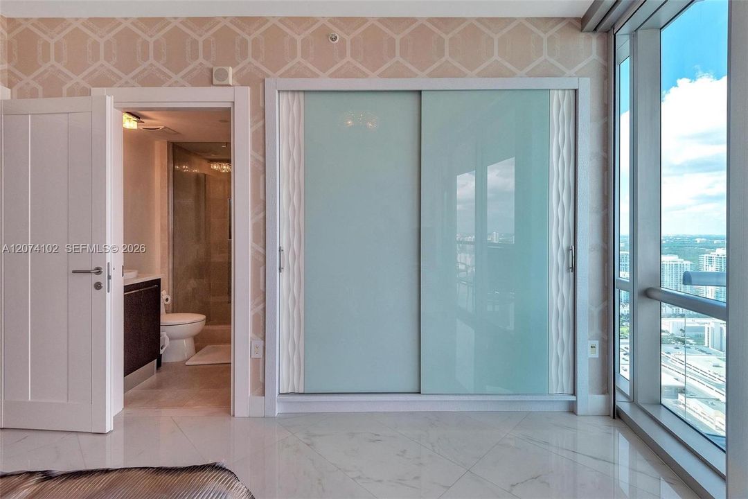 En Renta: $19,000 (4 camas, 4 baños, 2485 Pies cuadrados)