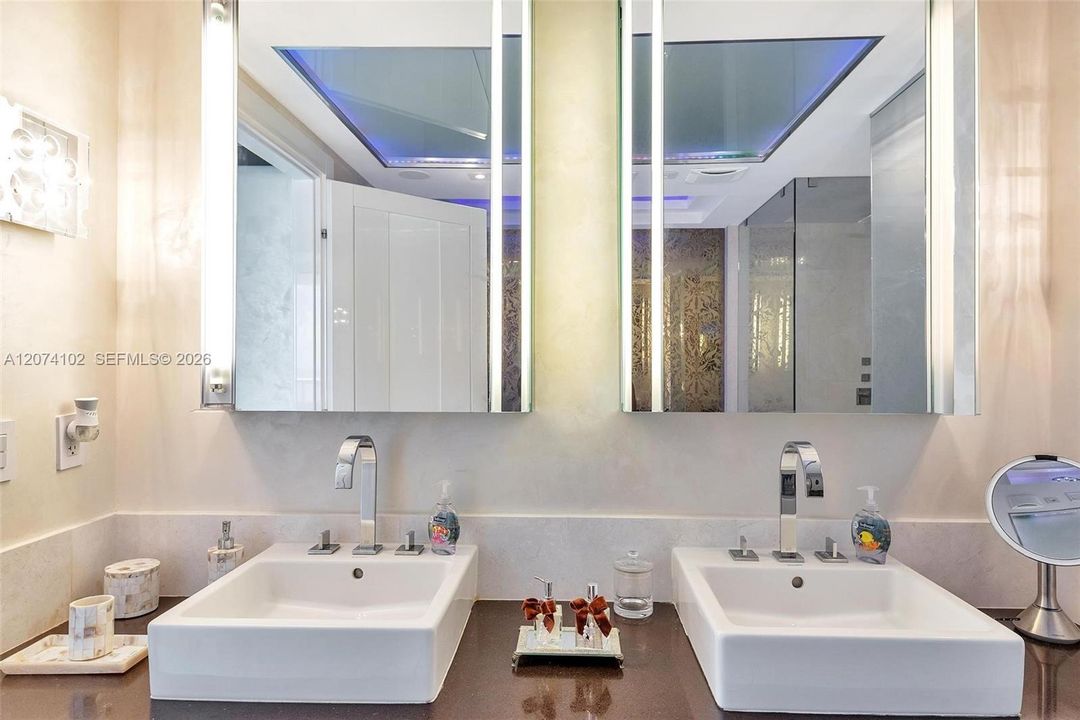 En Renta: $19,000 (4 camas, 4 baños, 2485 Pies cuadrados)