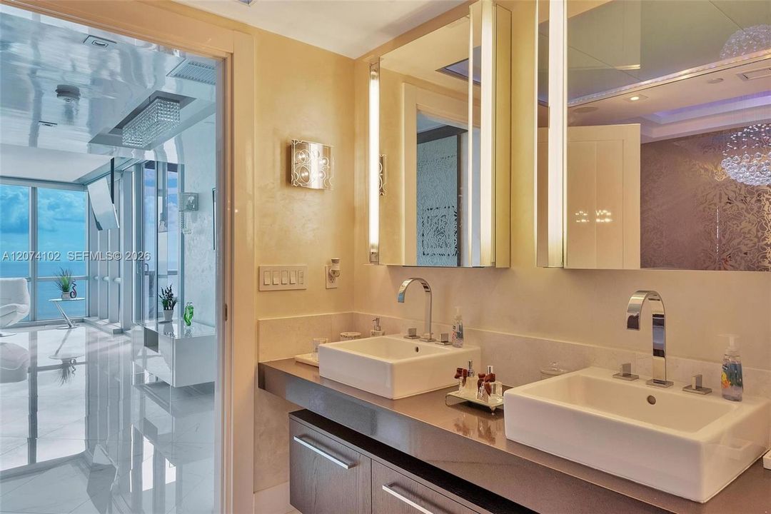 En Renta: $19,000 (4 camas, 4 baños, 2485 Pies cuadrados)