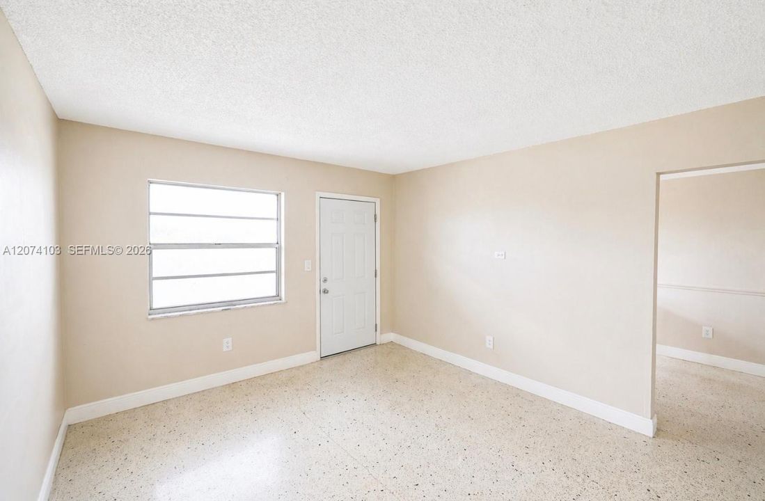 For Rent: $1,750 (1 beds, 1 baths, 0 Square Feet)