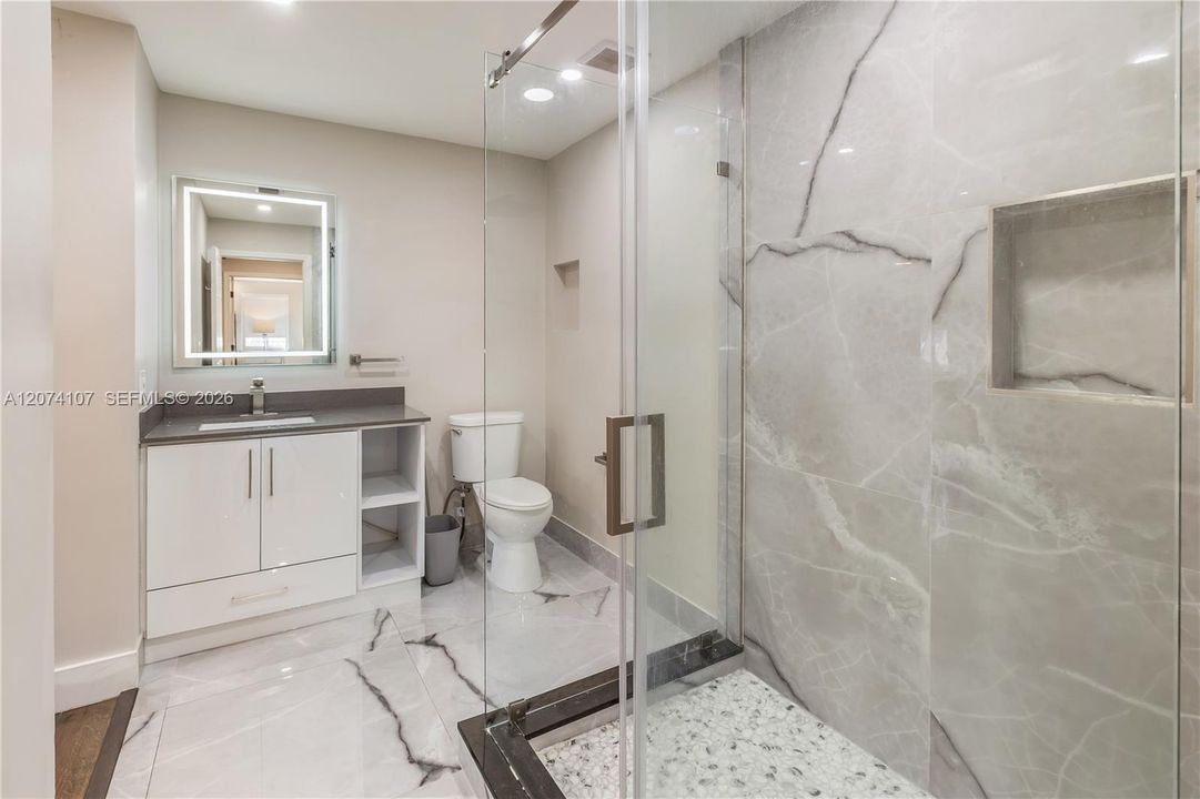 For Sale: $980,000 (4 beds, 2 baths, 2880 Square Feet)