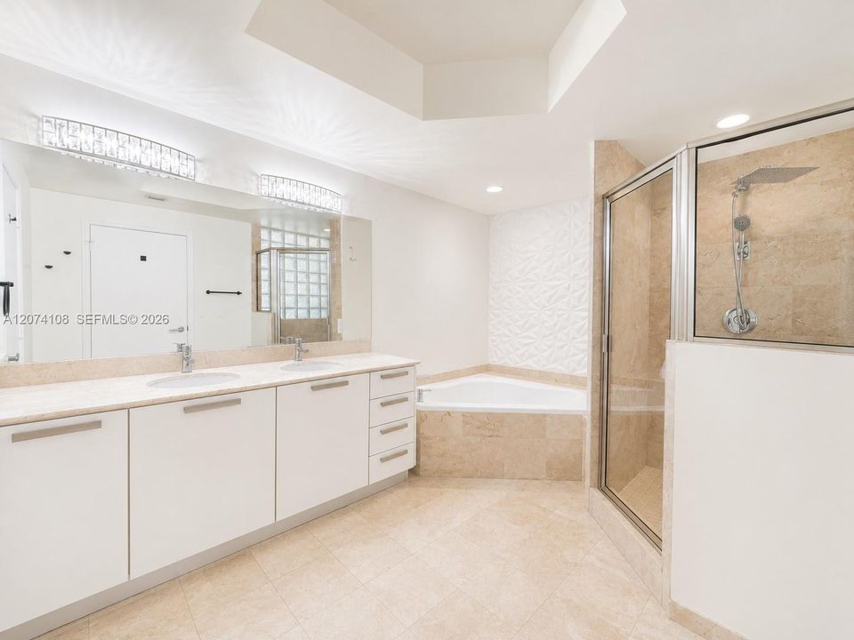 For Rent: $4,000 (2 beds, 2 baths, 1504 Square Feet)