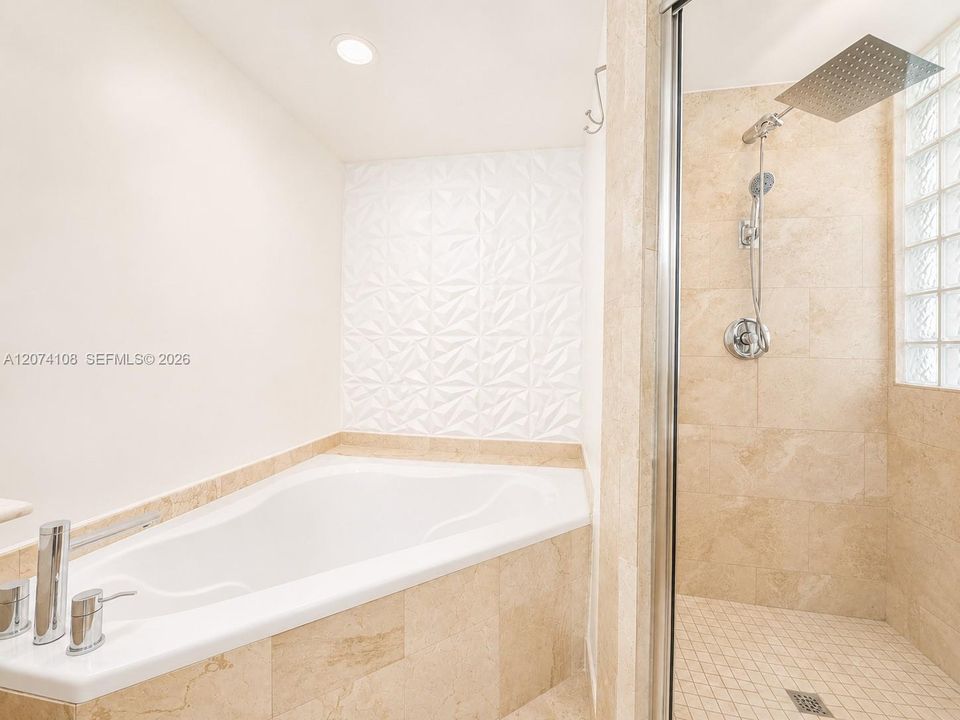 For Rent: $4,000 (2 beds, 2 baths, 1504 Square Feet)