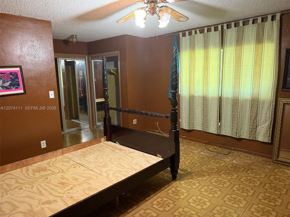 For Sale: $479,000 (3 beds, 2 baths, 1843 Square Feet)