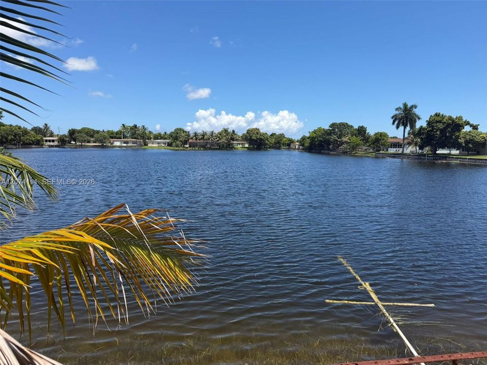 For Sale: $479,000 (3 beds, 2 baths, 1843 Square Feet)