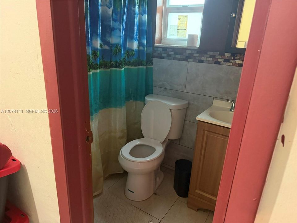 For Sale: $479,000 (3 beds, 2 baths, 1843 Square Feet)