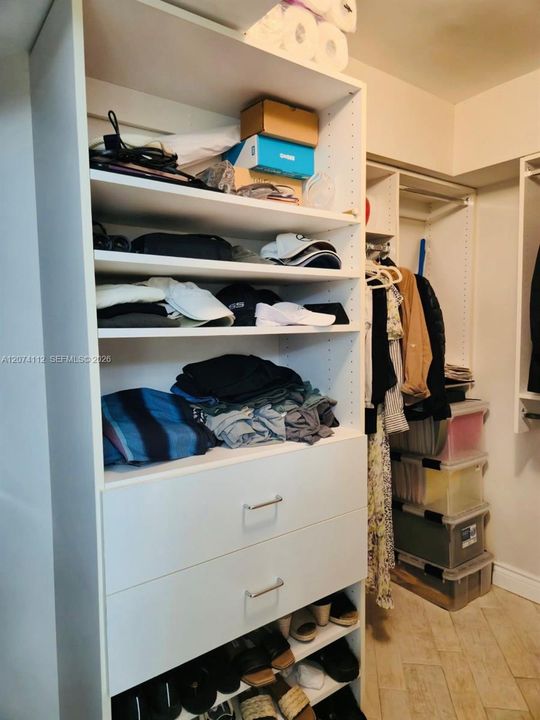 For Rent: $6,900 (3 beds, 3 baths, 1694 Square Feet)