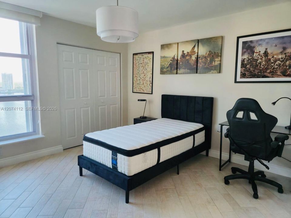 For Rent: $6,900 (3 beds, 3 baths, 1694 Square Feet)