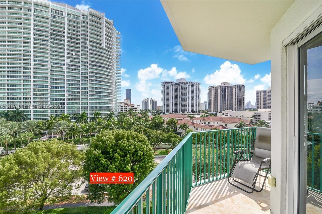 For Sale: $743,000 (3 beds, 3 baths, 1600 Square Feet)