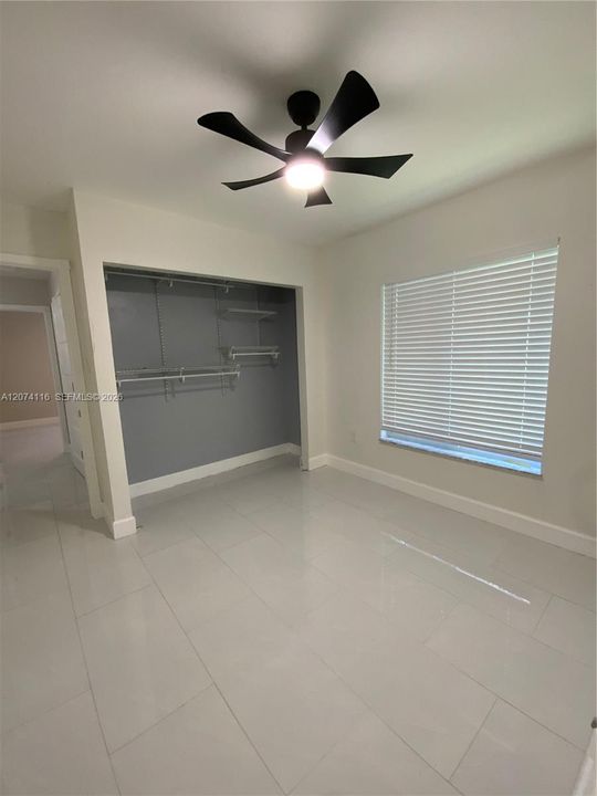 For Rent: $3,000 (3 beds, 1 baths, 1620 Square Feet)