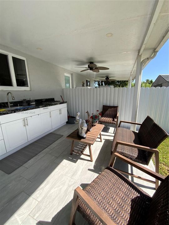 For Rent: $3,000 (3 beds, 1 baths, 1620 Square Feet)