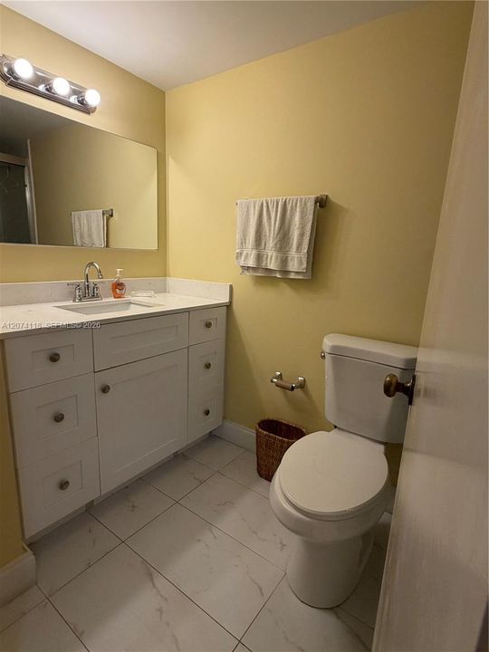 En Venta: $230,000 (2 camas, 2 baños, 1605 Pies cuadrados)