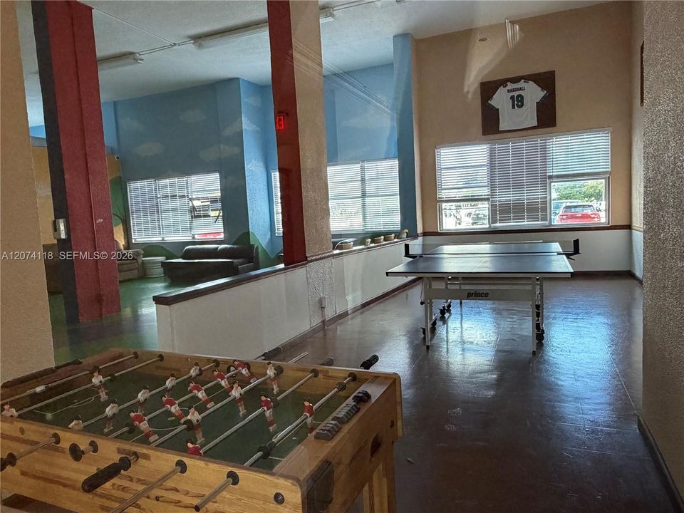 En Venta: $230,000 (2 camas, 2 baños, 1605 Pies cuadrados)