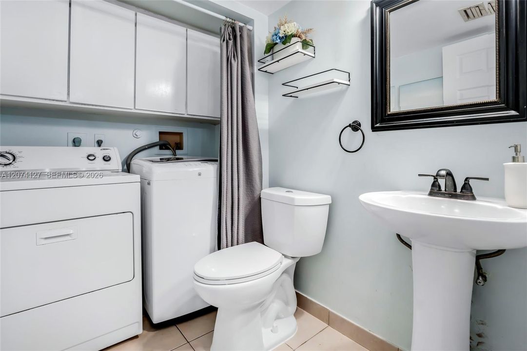For Rent: $3,050 (3 beds, 2 baths, 1654 Square Feet)