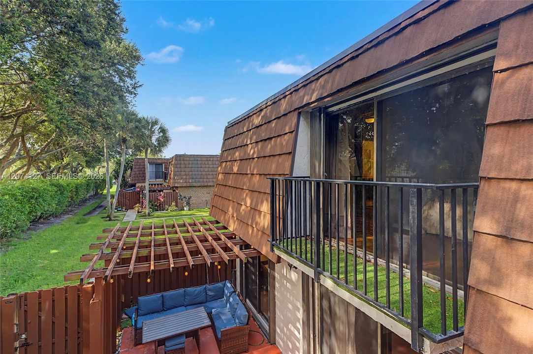 For Rent: $3,050 (3 beds, 2 baths, 1654 Square Feet)