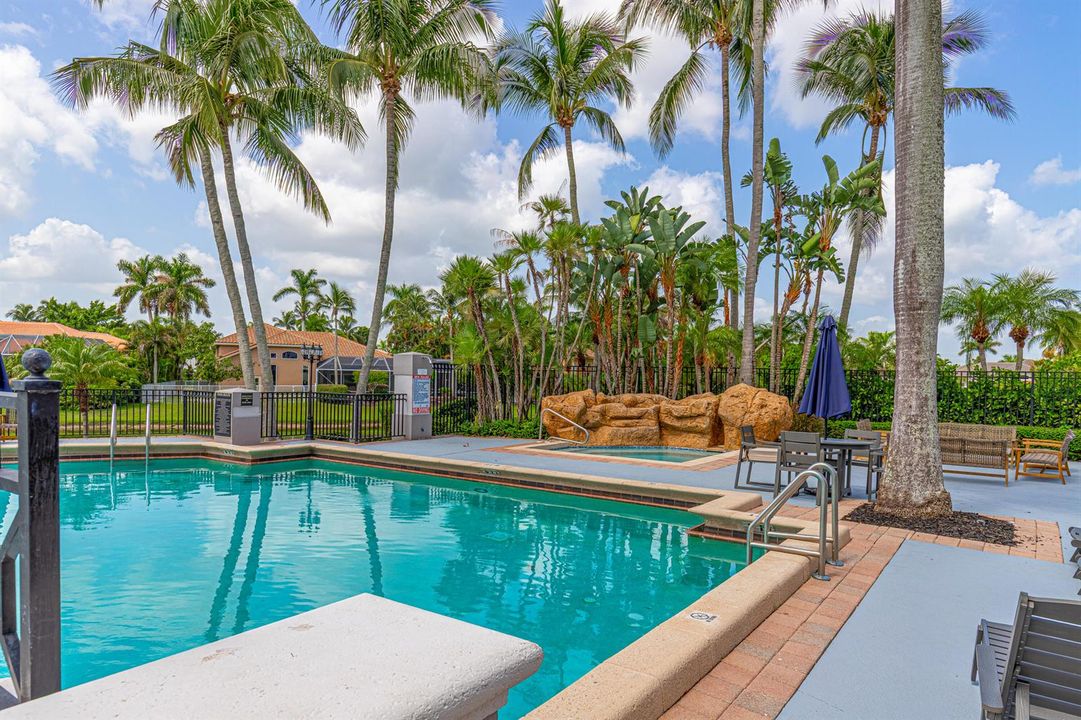 Clubhouse-Pool-B