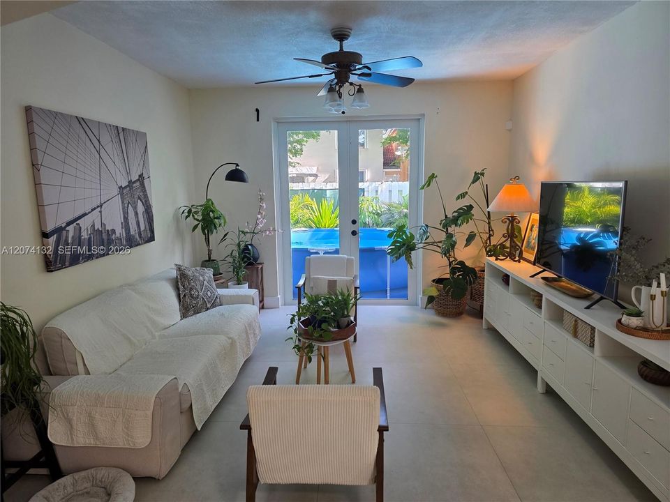 For Sale: $550,000 (3 beds, 2 baths, 1790 Square Feet)