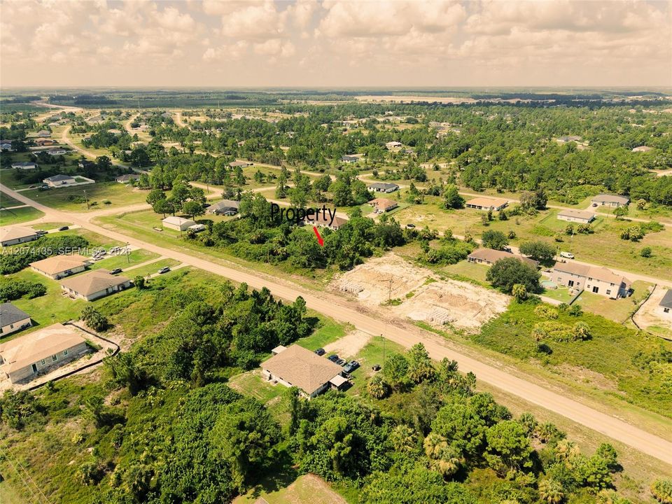 На продажу: $48,000 (0.30 acres)