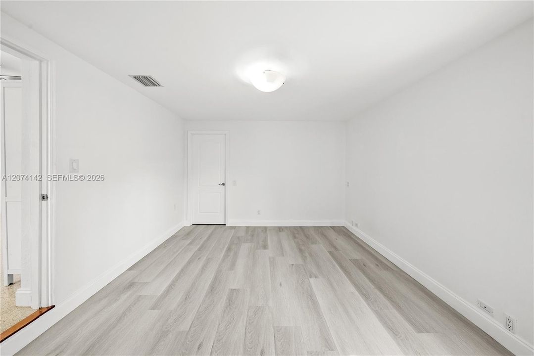 For Rent: $5,000 (3 beds, 2 baths, 1314 Square Feet)