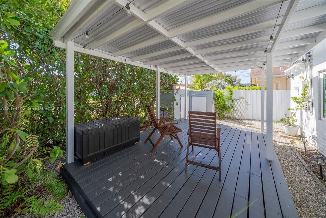 For Rent: $5,000 (3 beds, 2 baths, 1314 Square Feet)