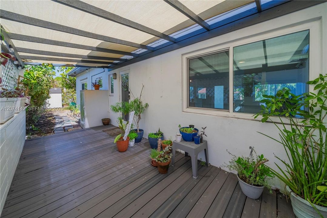 For Rent: $5,000 (3 beds, 2 baths, 1314 Square Feet)