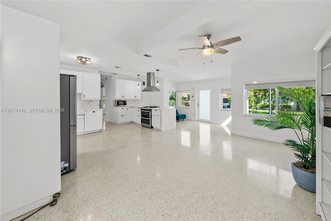 For Rent: $5,000 (3 beds, 2 baths, 1314 Square Feet)