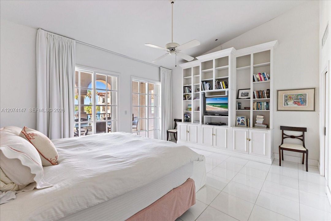 For Sale: $4,500,000 (3 beds, 3 baths, 2744 Square Feet)