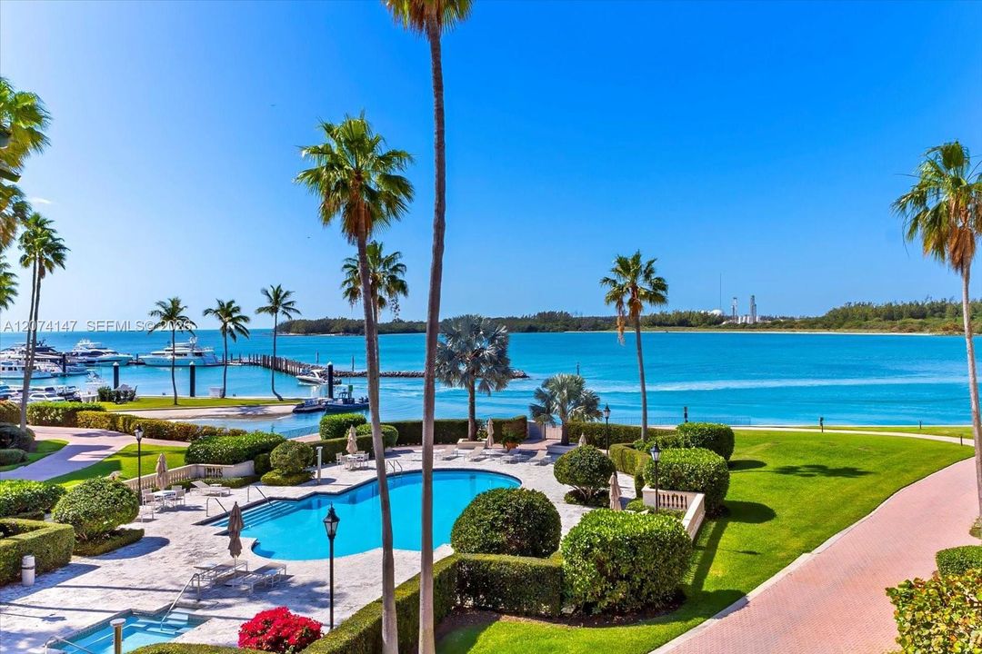 For Sale: $4,500,000 (3 beds, 3 baths, 2744 Square Feet)