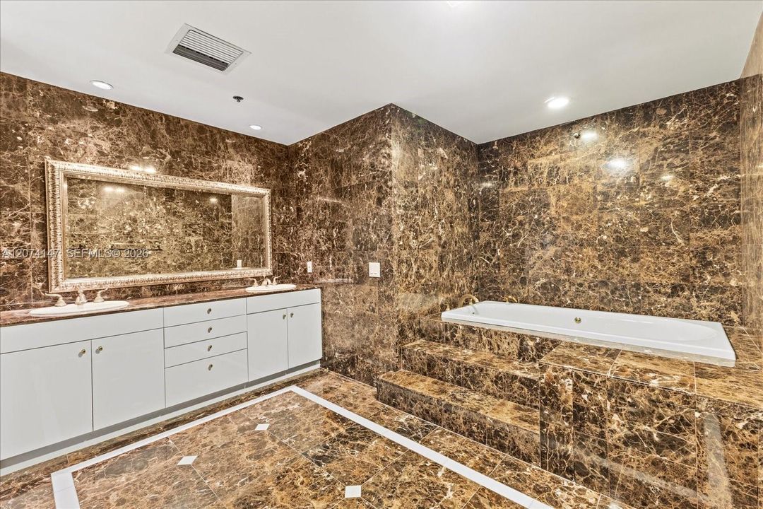 For Sale: $4,500,000 (3 beds, 3 baths, 2744 Square Feet)